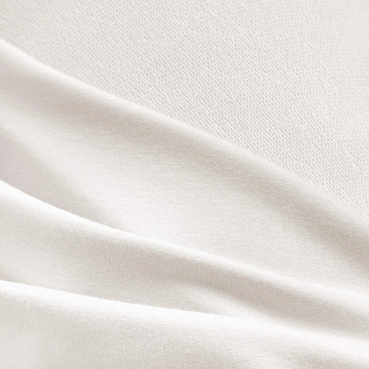 Zbliżenie na strukturę dzianiny bambusowej 260g off white